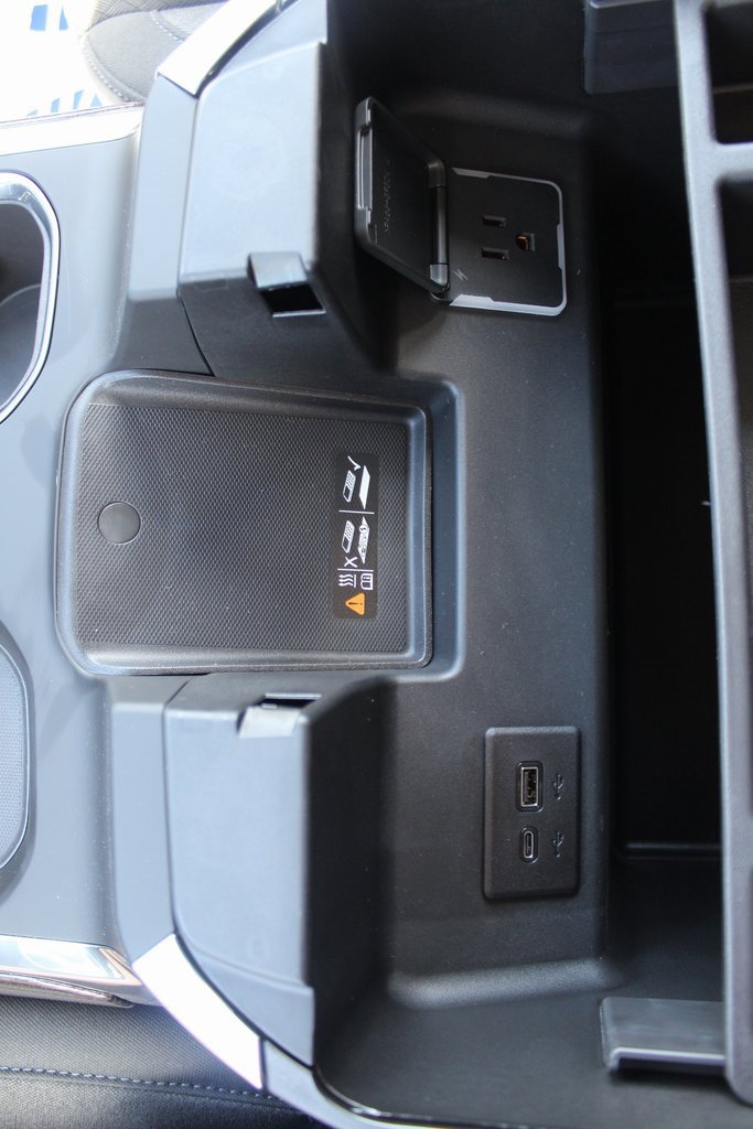 2025 Chevrolet Silverado 1500 LT photo 13