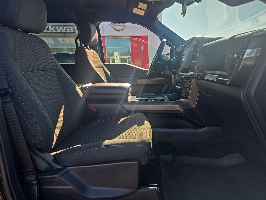 2024 Ford F-150 STX photo 17