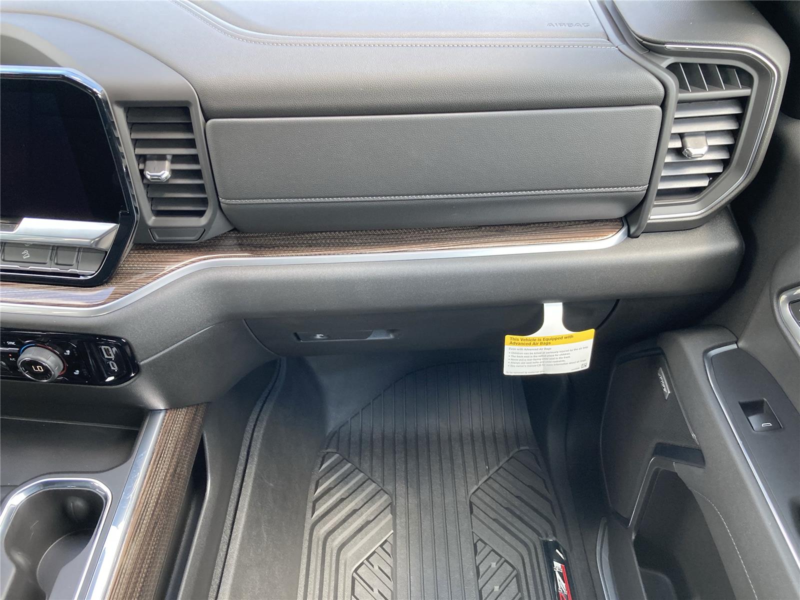 2026 Chevrolet Silverado 1500 RST photo 12