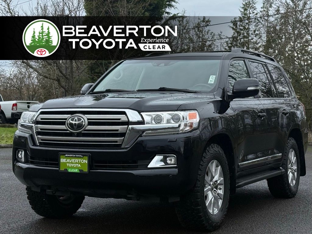 2019 Toyota Land Cruiser Base's photo