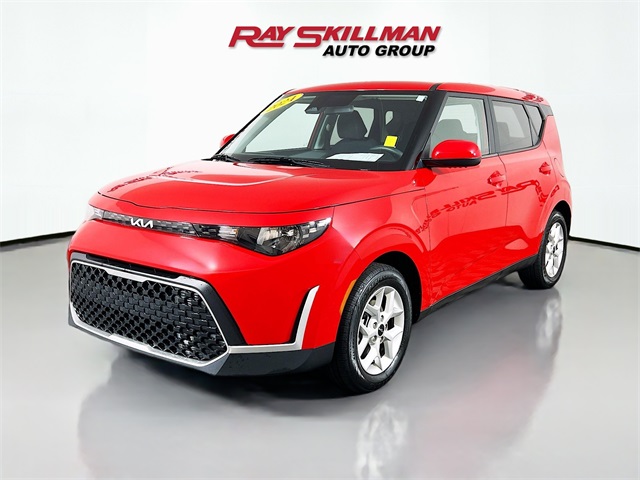 2024 Kia Soul LX photo 3