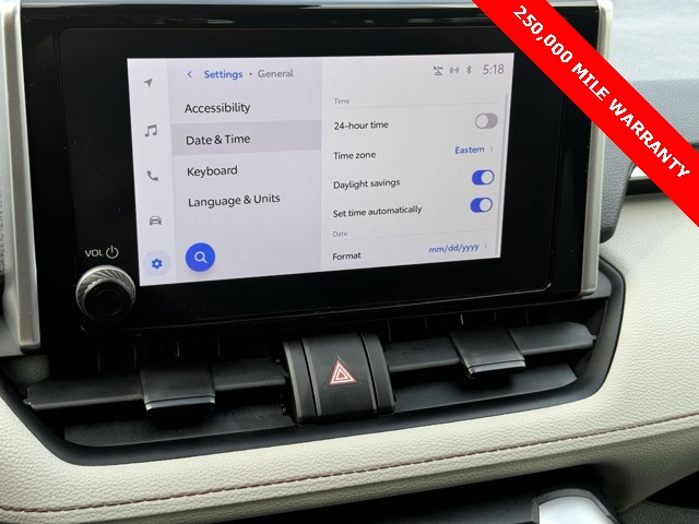 2024 Toyota RAV4 Hybrid XLE photo 19