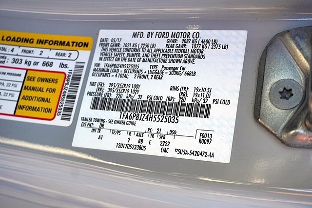 Used 2017 White Ford Shelby GT350 image 41