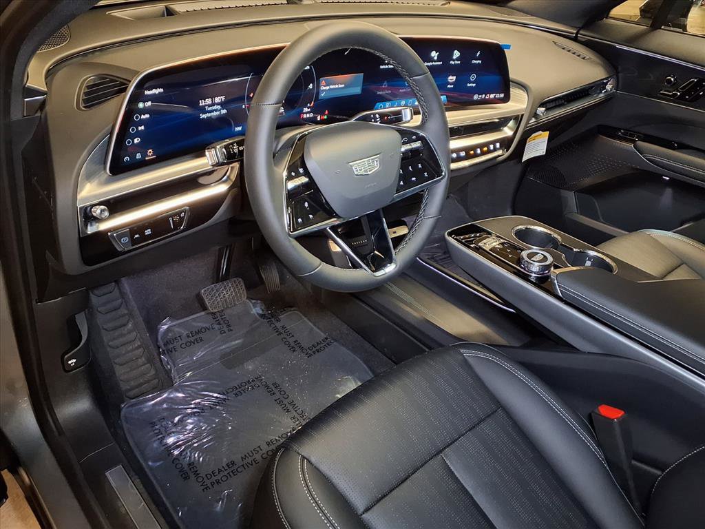 2025 Cadillac Lyriq Luxury photo 15
