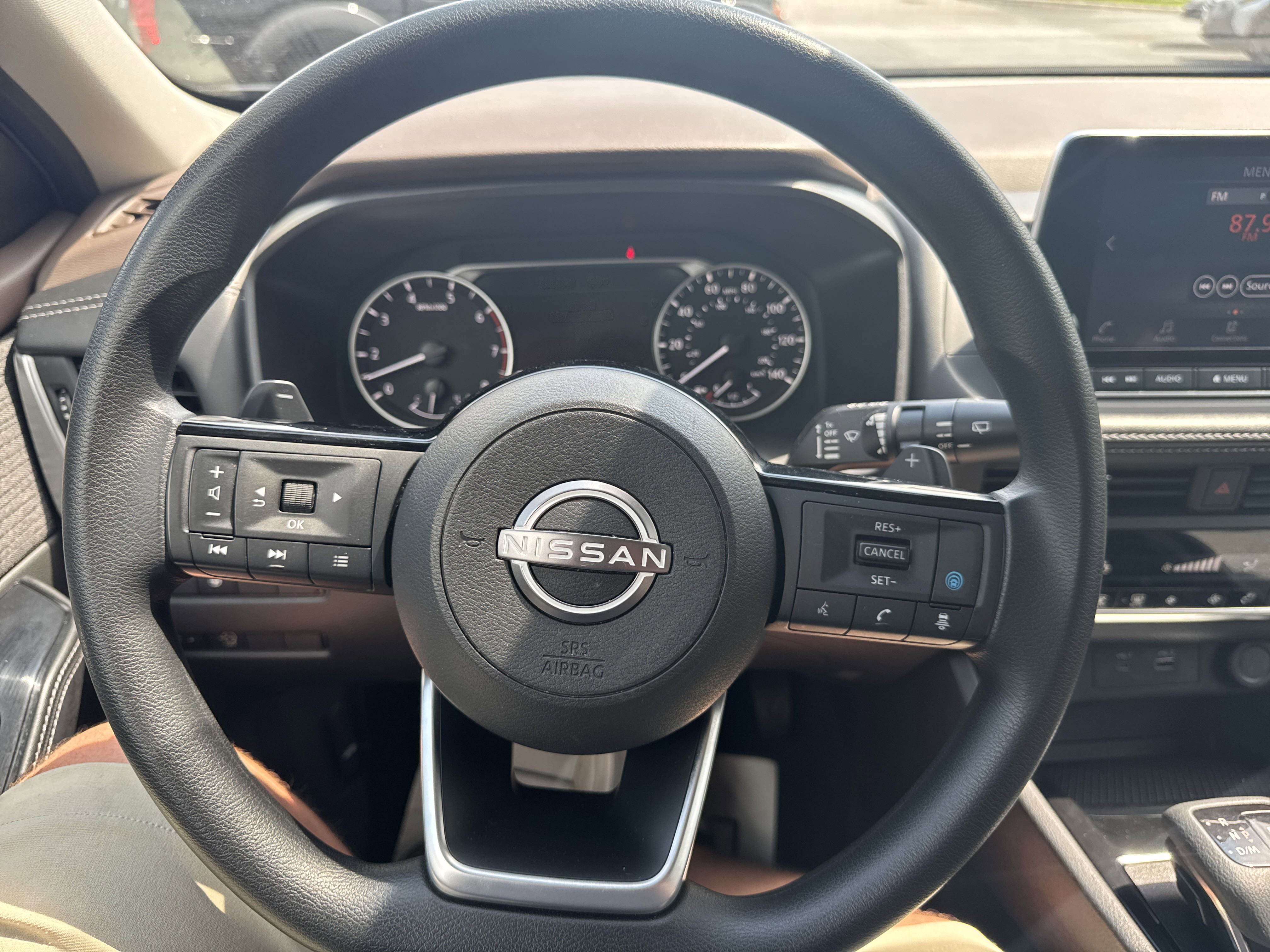 2023 Nissan Rogue SV AWD photo 3