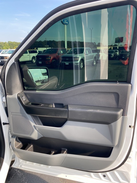 2022 Ford F-150 XL photo 11