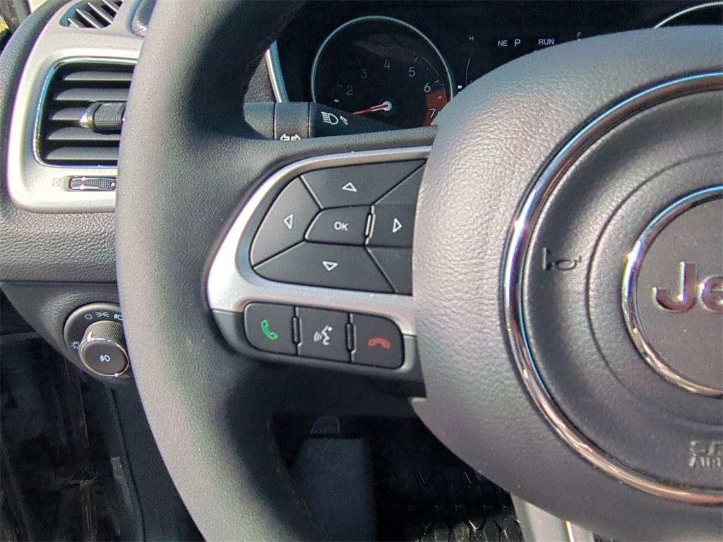 2021 Jeep Compass Latitude photo 18