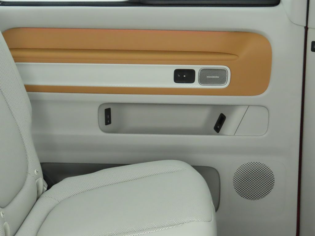 2025 Volkswagen ID. Buzz Pro Plus photo 26