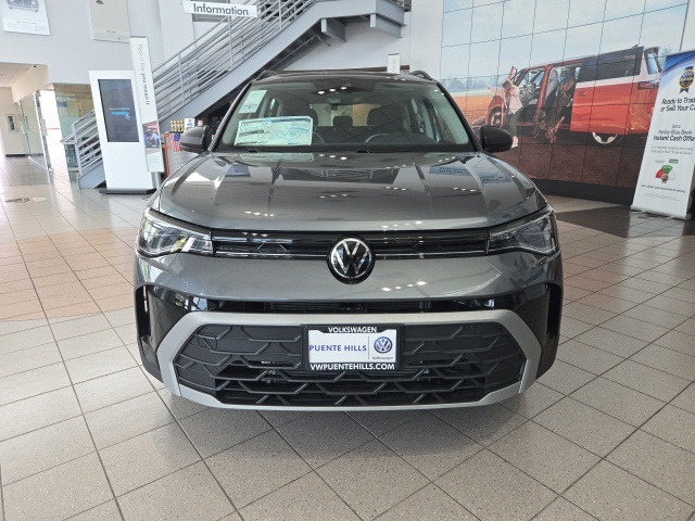 2025 Volkswagen Taos S photo 2