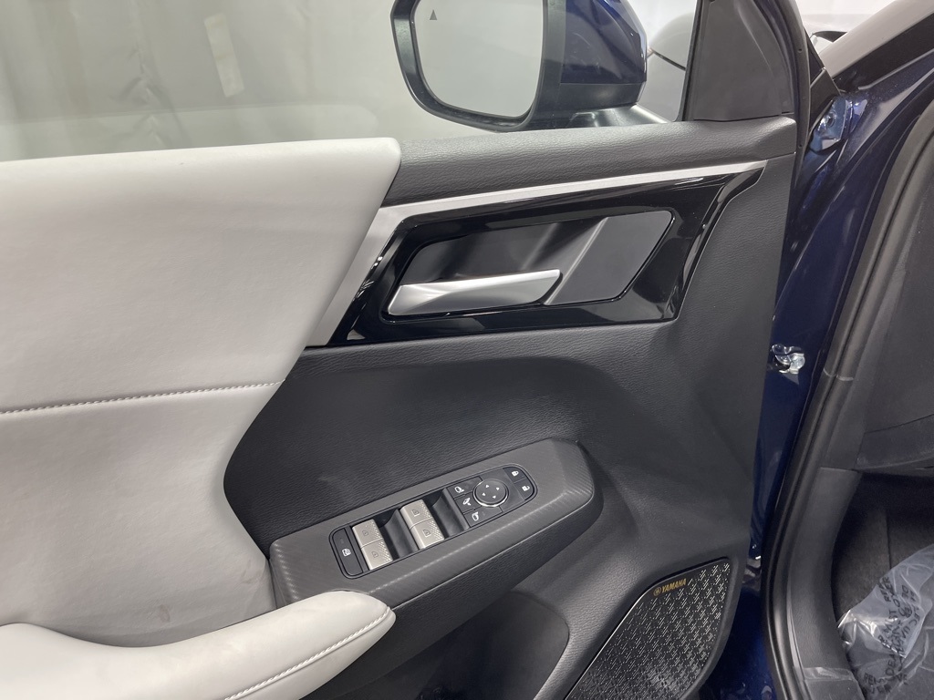 2025 Mitsubishi Outlander SE photo 19