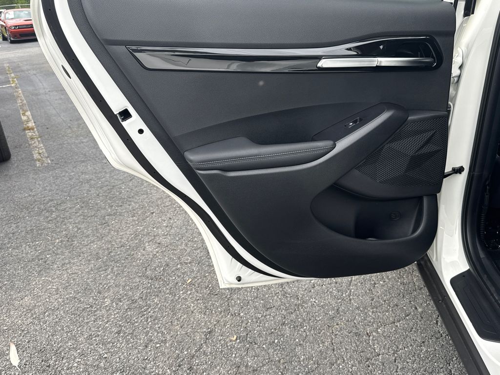 2025 Kia Seltos S photo 20