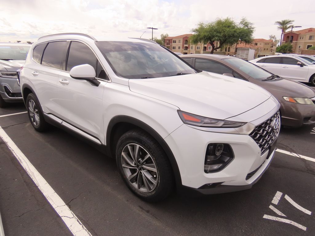 2020 Hyundai Santa Fe SEL photo 2