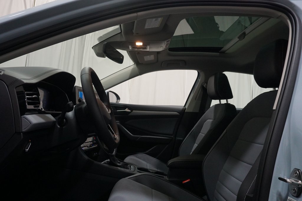 2025 Volkswagen Jetta 1.5T SE photo 21