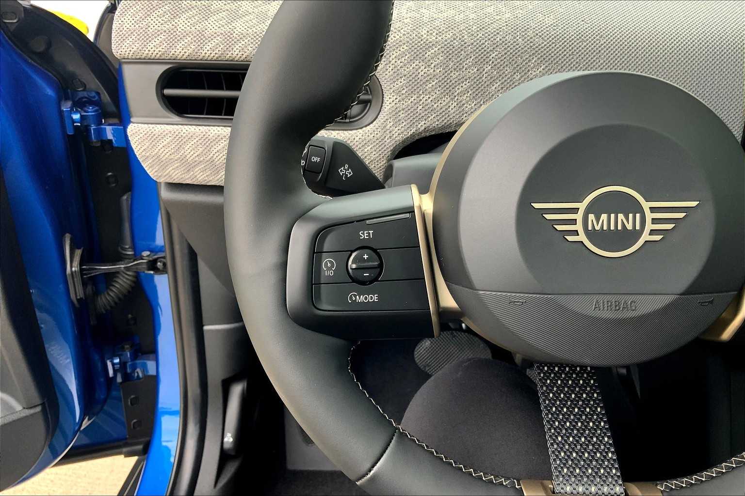 2025 Mini Cooper 4 Door Hardtop photo 20