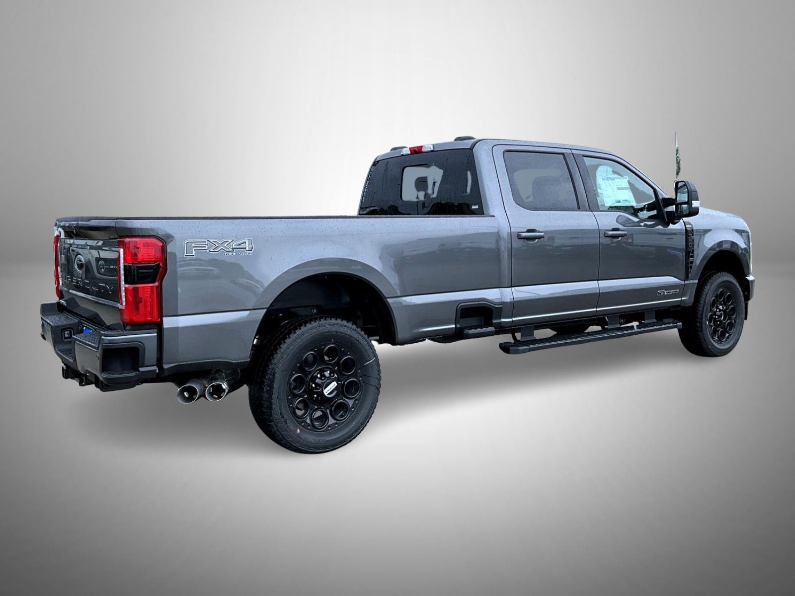 2025 Ford F-350 photo 5