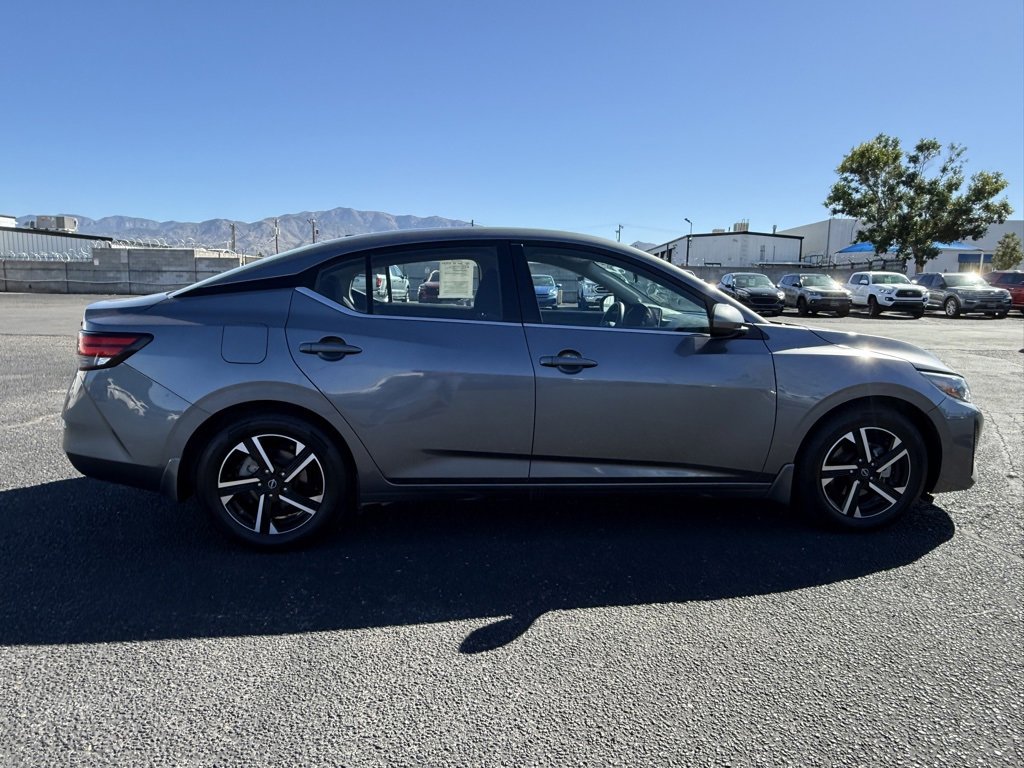 2024 Nissan Sentra SV photo 3