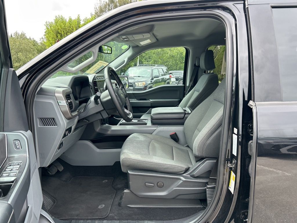 2024 Ford F-150 XLT photo 10