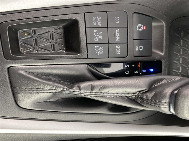 2024 Toyota RAV4 LE photo 17