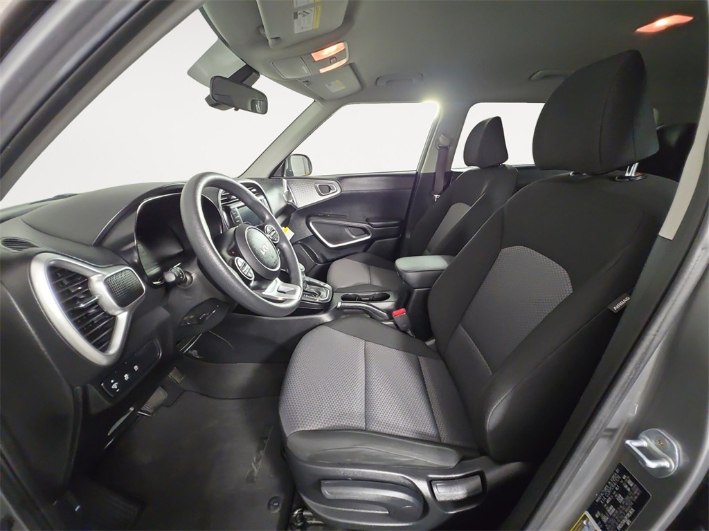 2023 Kia Soul LX photo 8