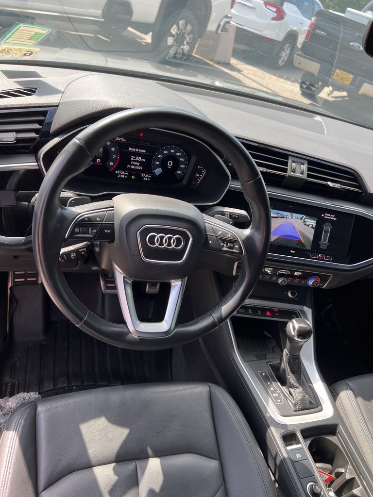 2021 Audi Q3 S line Premium Plus photo 18