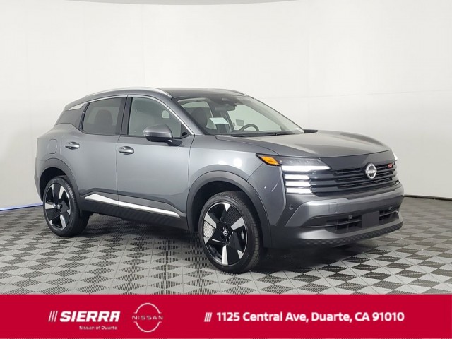 2025 Nissan Kicks SR