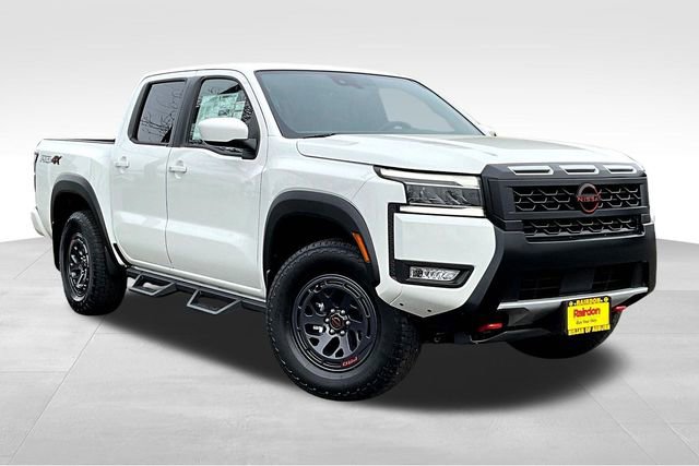 2025 Nissan Frontier PRO-4X's photo