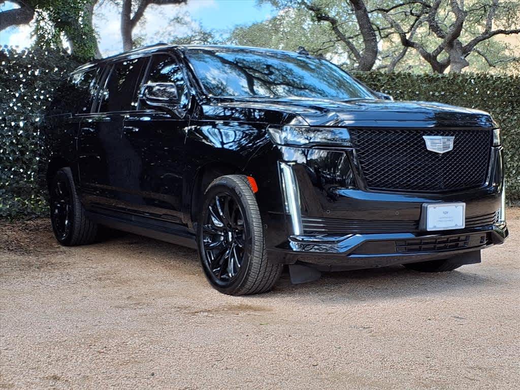 2023 Cadillac Escalade ESV Sport Platinum photo 3