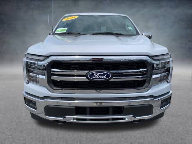 2025 Ford F-150 Lariat photo 2