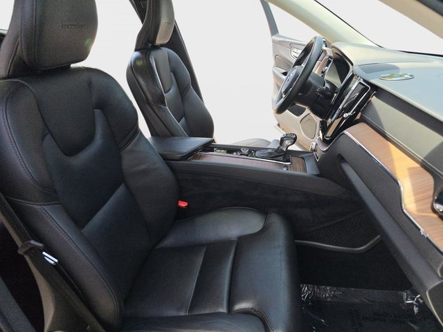 2019 Volvo XC60 T5 Inscription photo 9