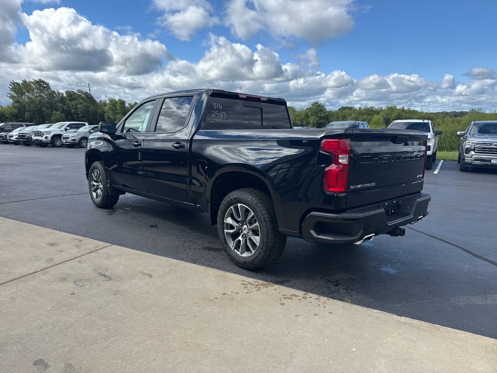 2026 Chevrolet Silverado 1500 RST photo 3