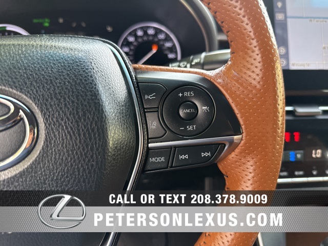 2019 Toyota Avalon Hybrid Limited photo 26