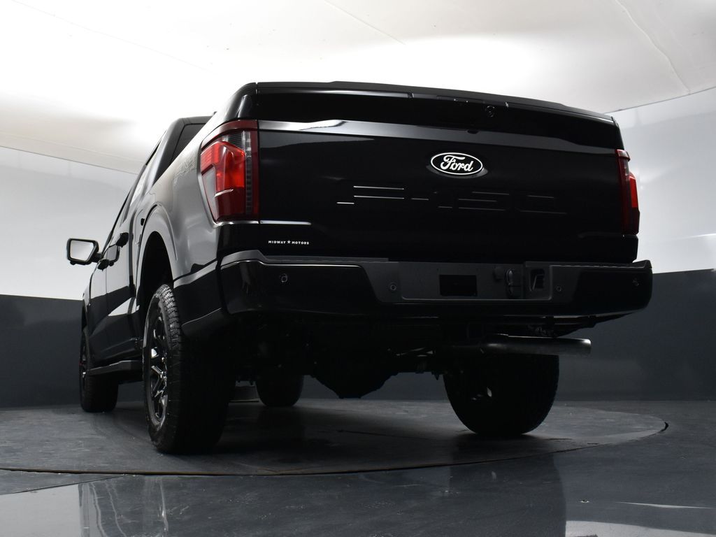 2025 Ford F-150 XLT photo 32