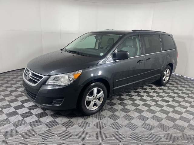 Used 2011 Volkswagen Routan SE with VIN 2V4RW3DGXBR717809 for sale in Salida, CO