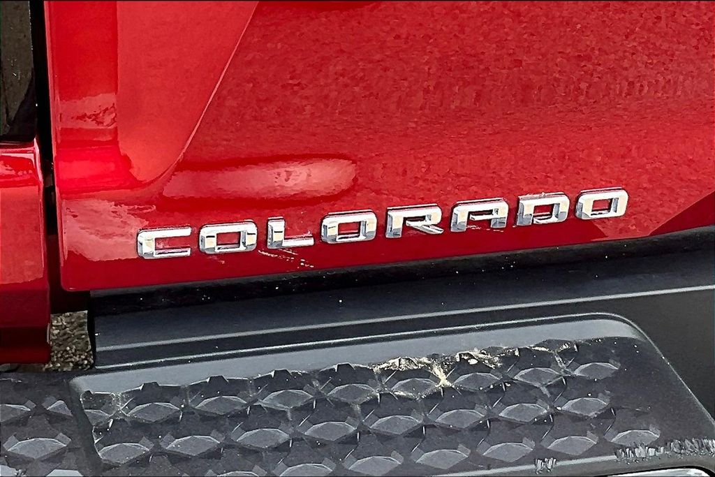 2024 Chevrolet Colorado Trail Boss photo 21