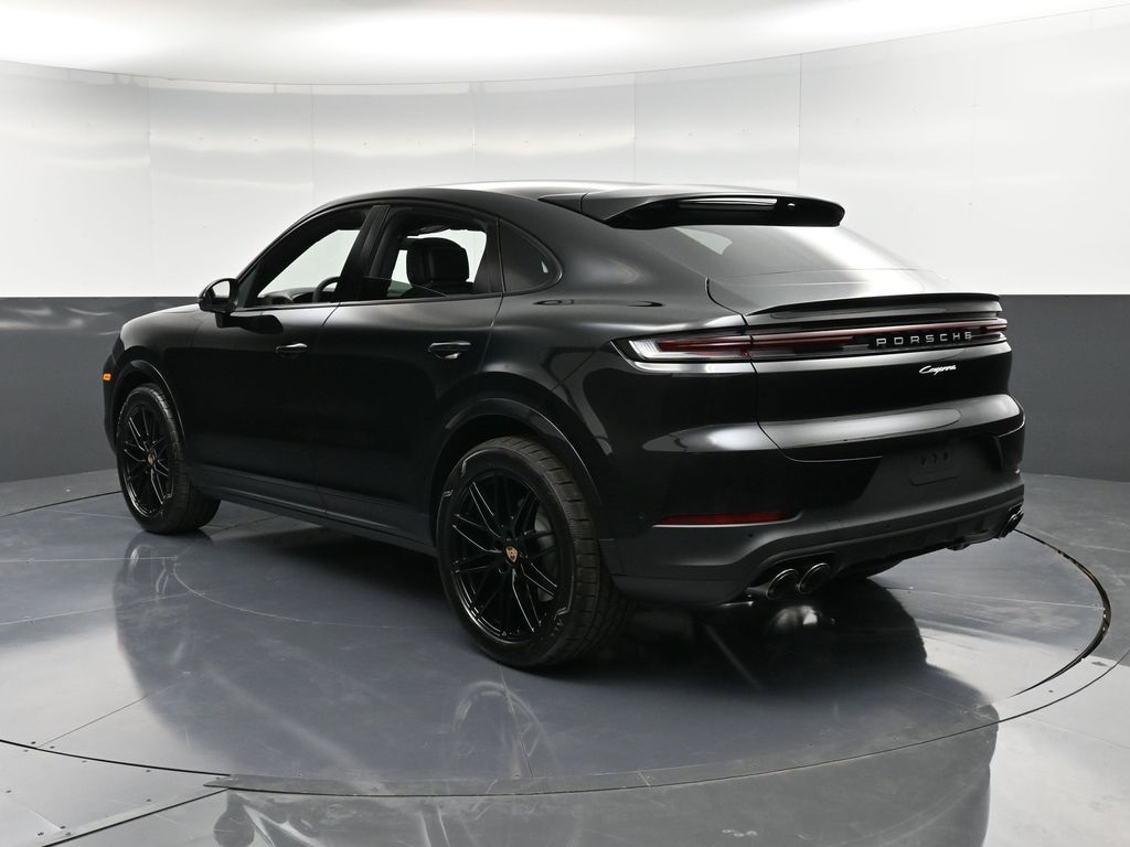 2026 Porsche Cayenne Coupe photo 2