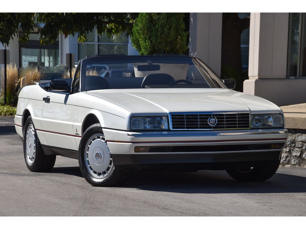 1990 Cadillac Allante's photo