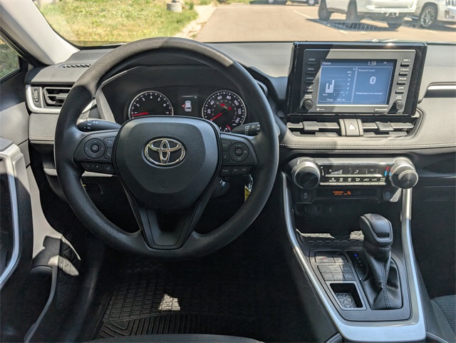 2022 Toyota RAV4 LE photo 14