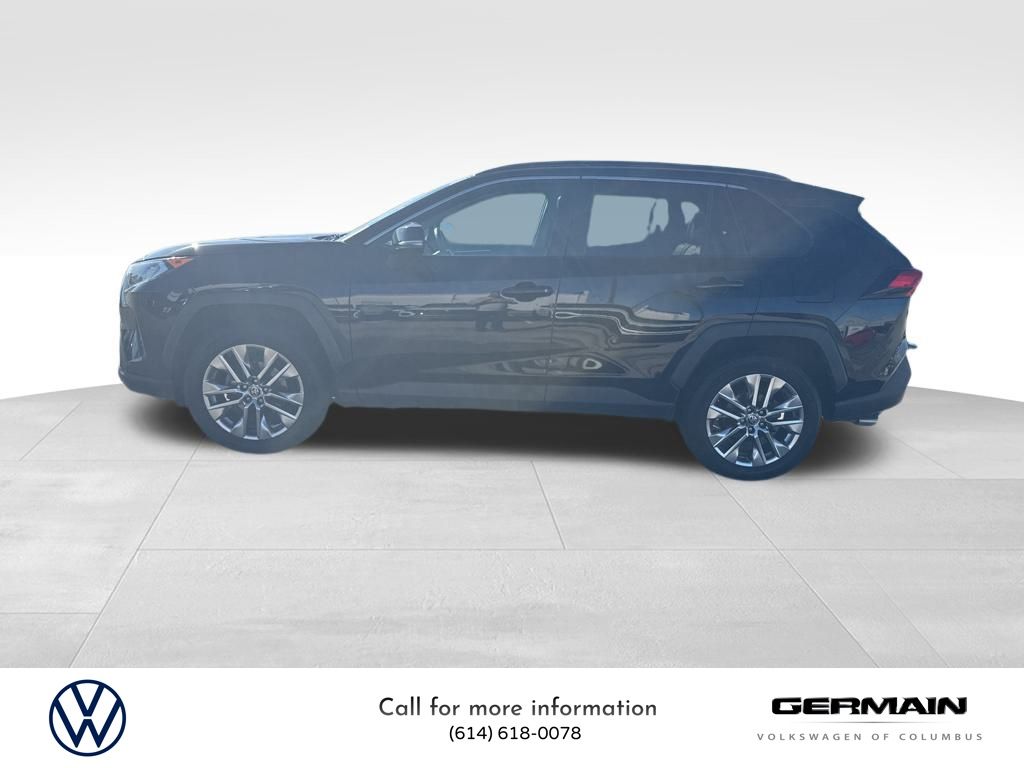 Used 2021 Toyota RAV4 XLE Premium with VIN 2T3A1RFV9MC215842 for sale in Northfield, Minnesota