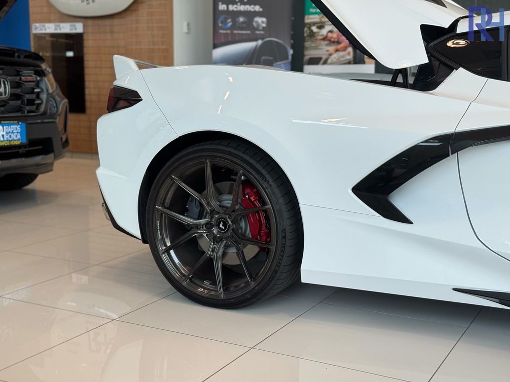 Used 2020 Chevrolet Corvette 2LT with VIN 1G1Y72D45L5119265 for sale in Coon Rapids, Minnesota