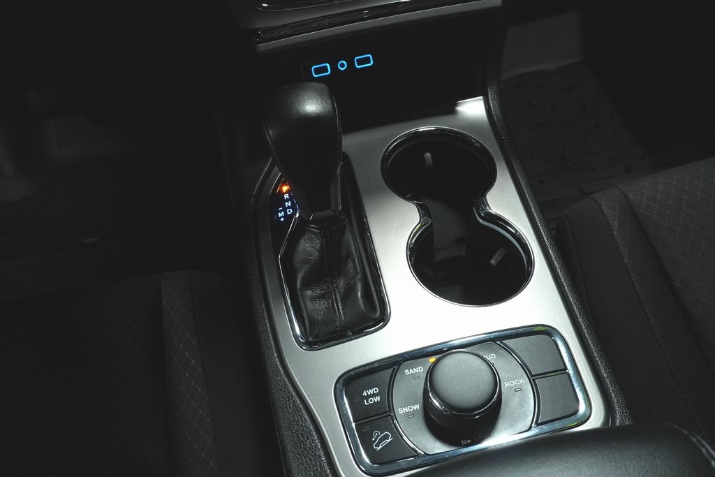 2021 Jeep Grand Cherokee Laredo E photo 17