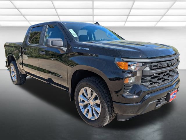 2026 Chevrolet Silverado 1500 Custom's photo