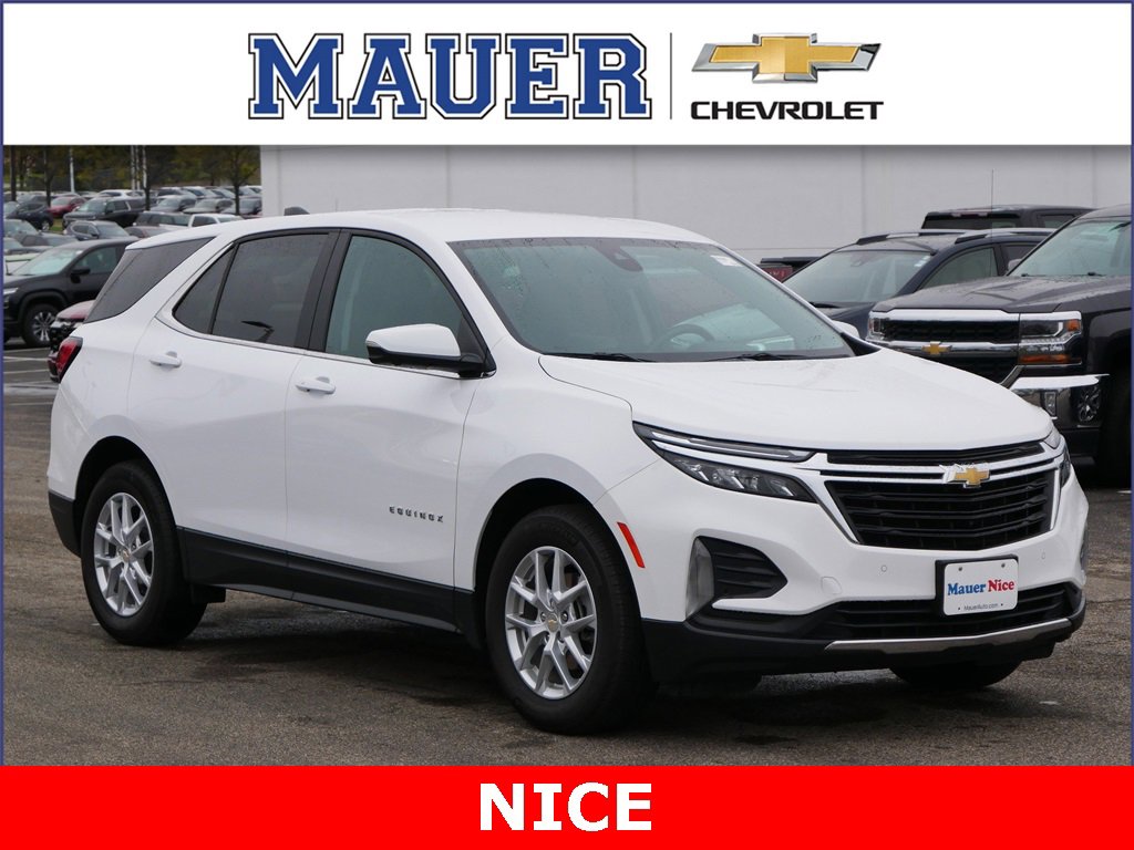 2022 Chevrolet Equinox LT's photo