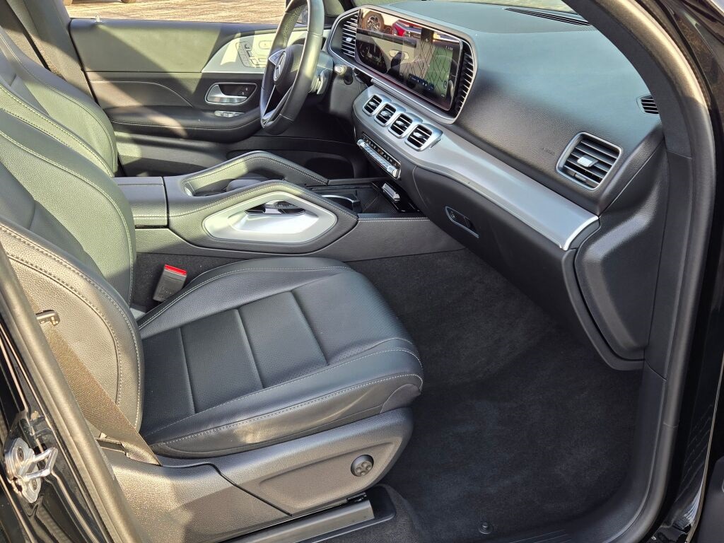 2024 Mercedes Benz GLE 350 4MATIC photo 3