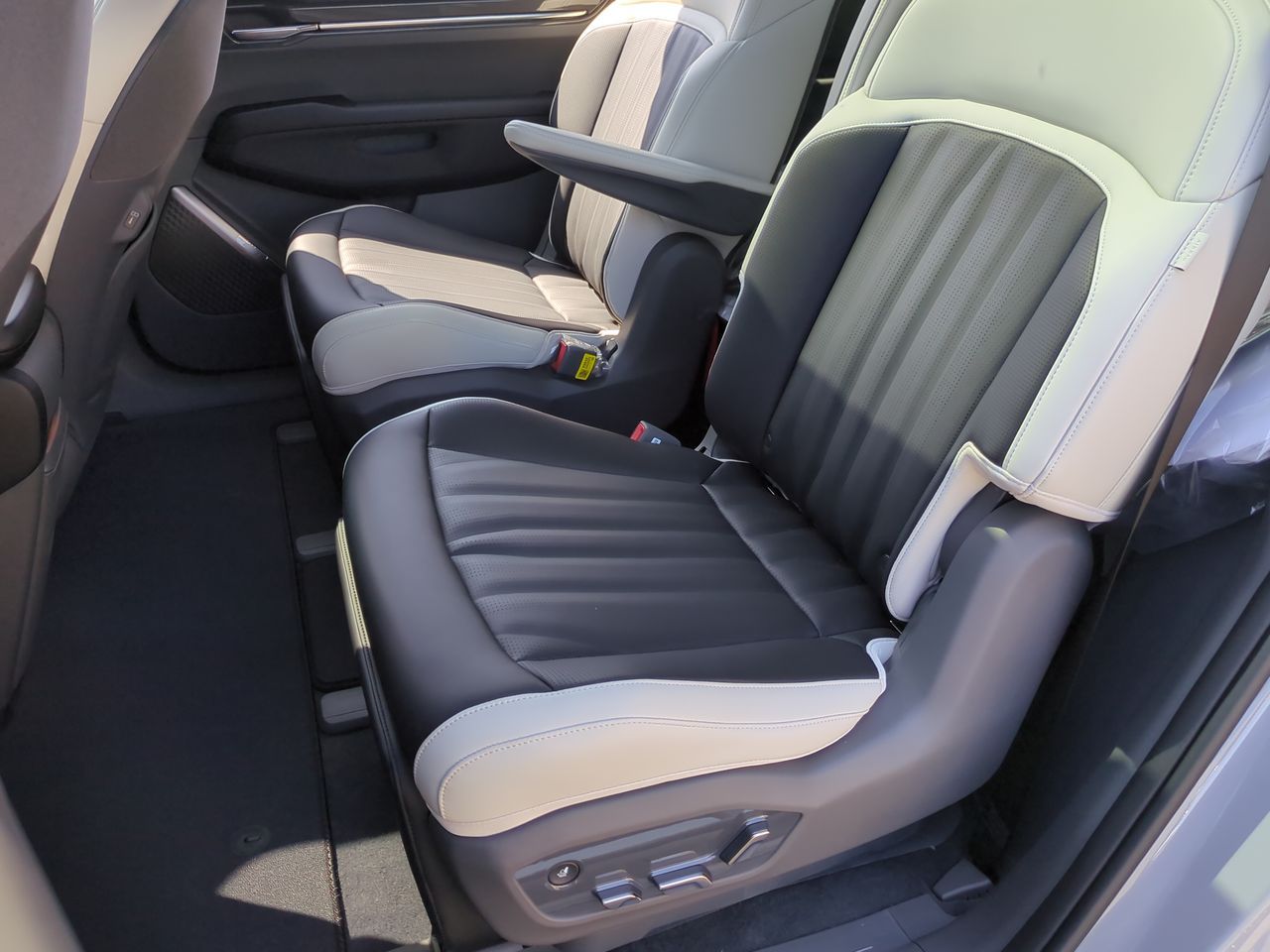 2026 Kia EV9 GT-Line photo 23