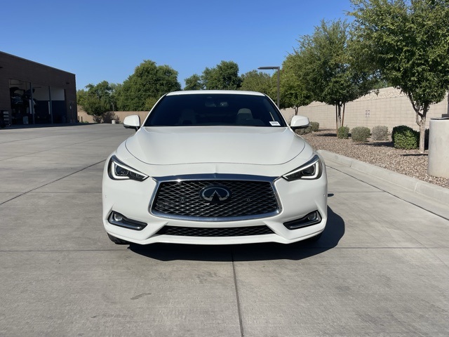 2022 Infiniti Q60 Luxe photo 2