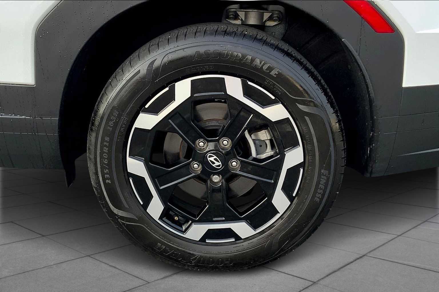 Image of Pre-Owned 2024 Hyundai Santa Fe SEL