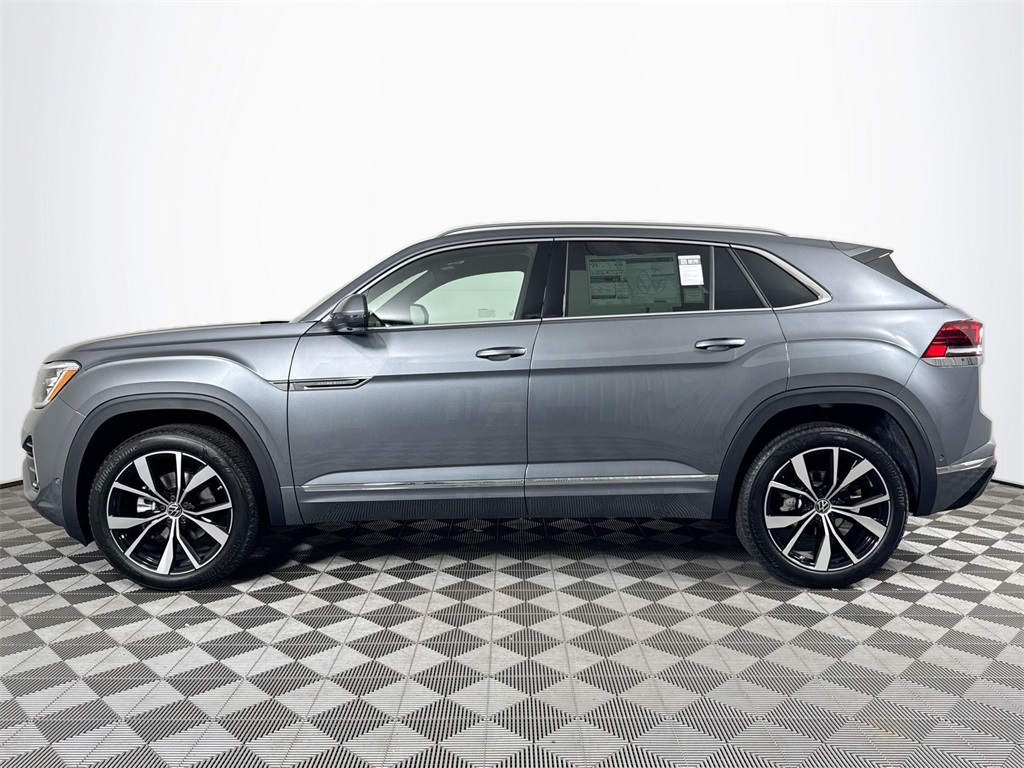 2025 Volkswagen Atlas Cross Sport SEL Premium R-Line photo 2
