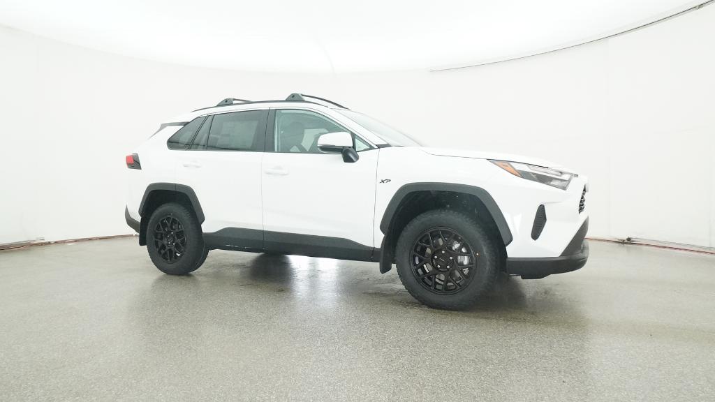 2025 Toyota RAV4 XLE photo 11