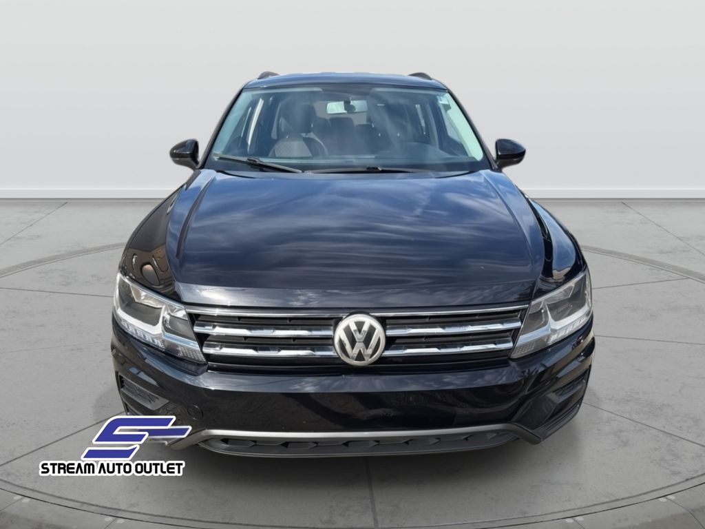 2019 Volkswagen Tiguan S photo 2
