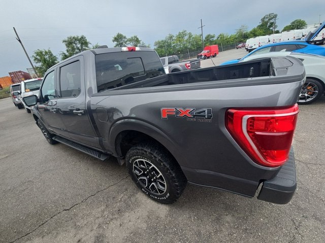 2021 Ford F-150 XLT photo 3